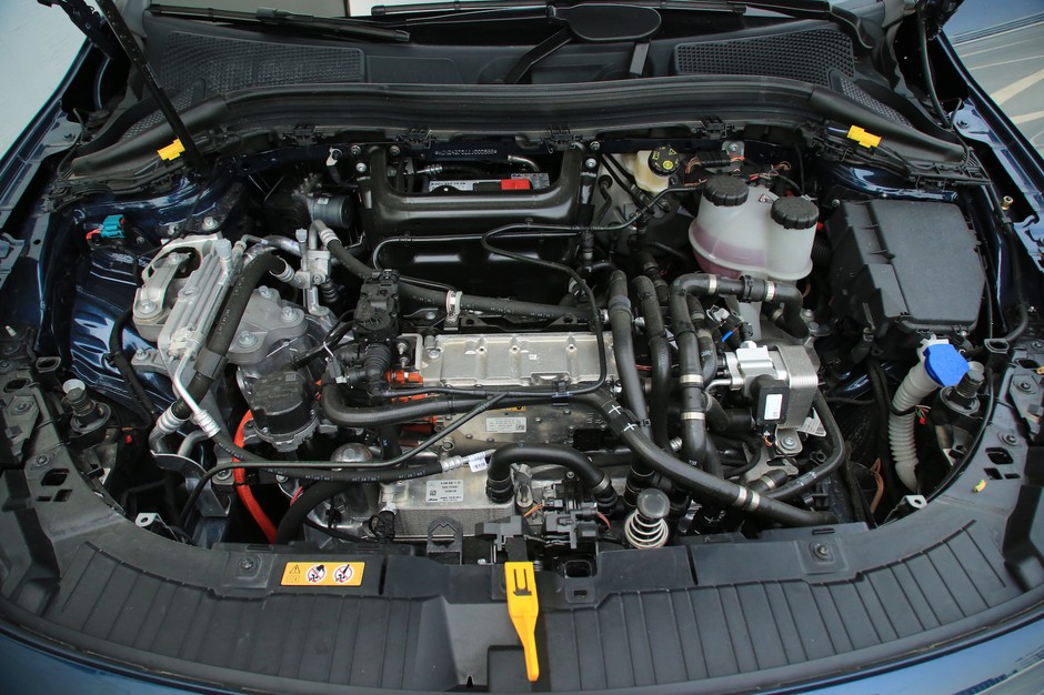 Mercedes EQA 250 (2021)