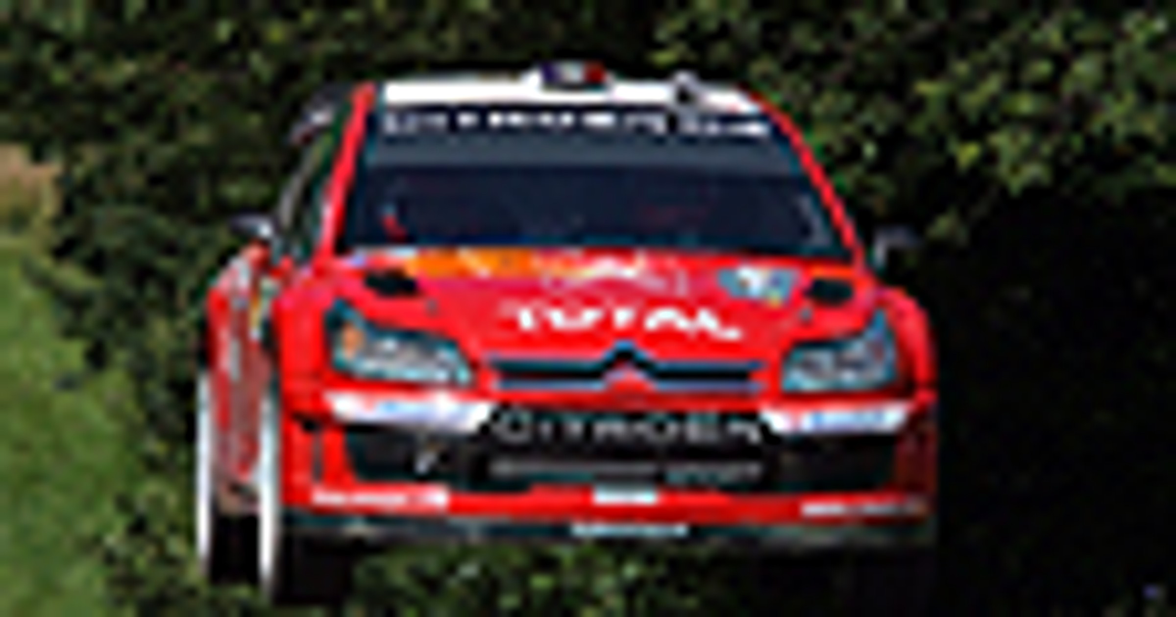 Sébastien Loeb zmniejsza straty