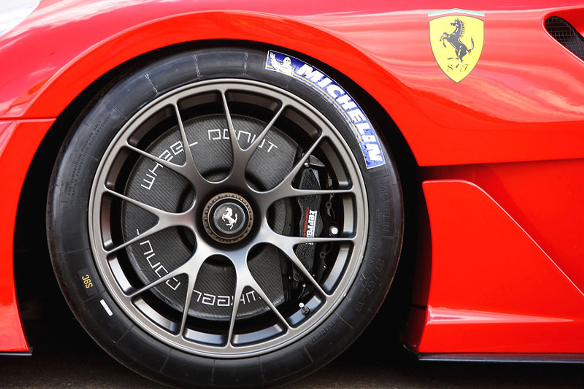 Ferrari 599XX – 599 GTB Fiorano z wyścigowymi genami