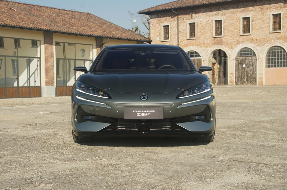 Denza Z9 GT