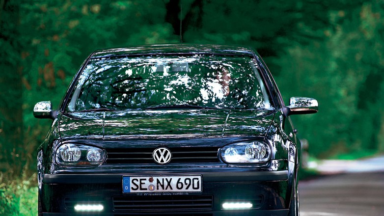 Zobacz, jak samodzielnie zamontować światła do jazdy dziennej