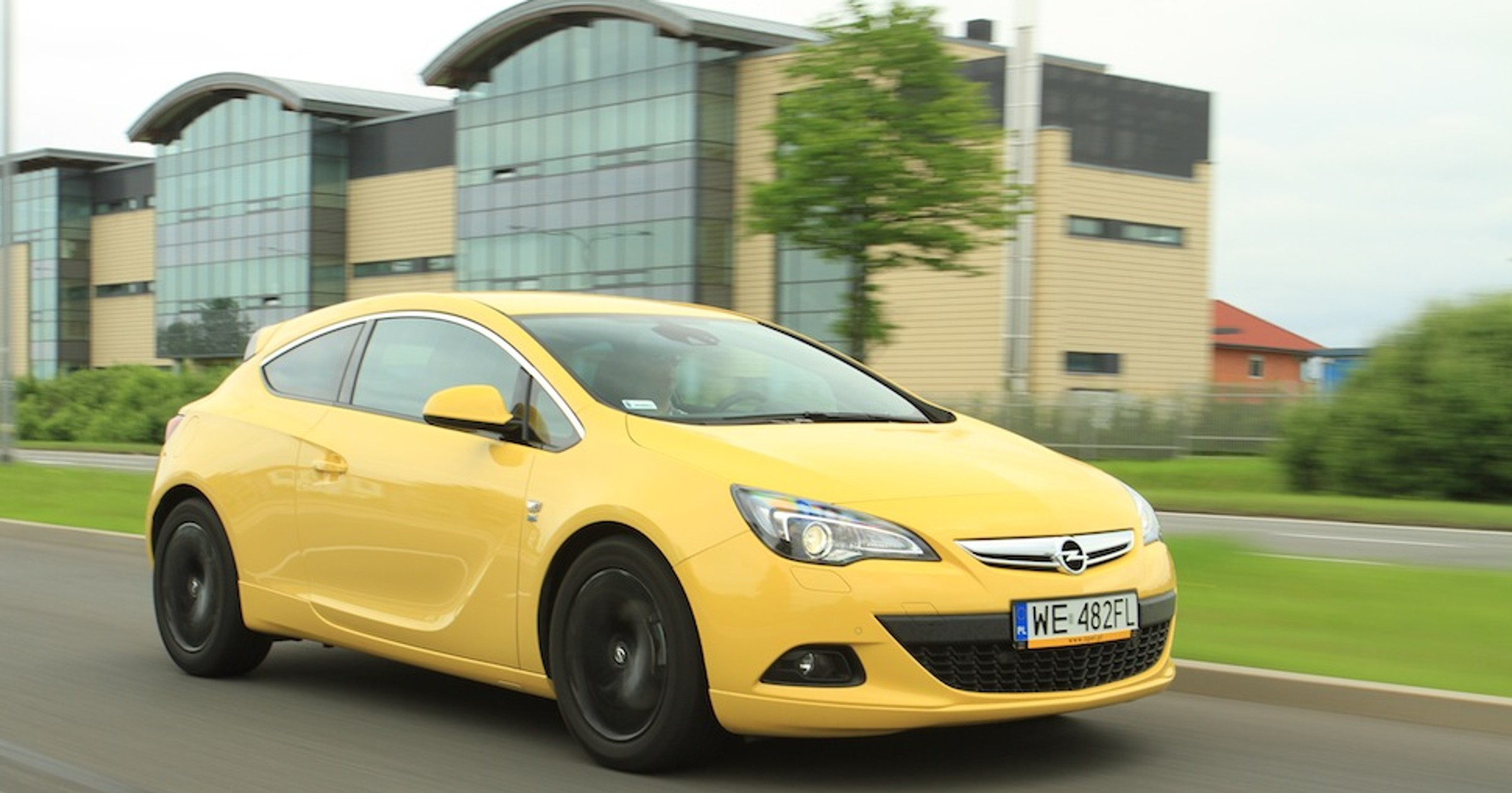 Opel Astra GTC 2.0 CDTI test