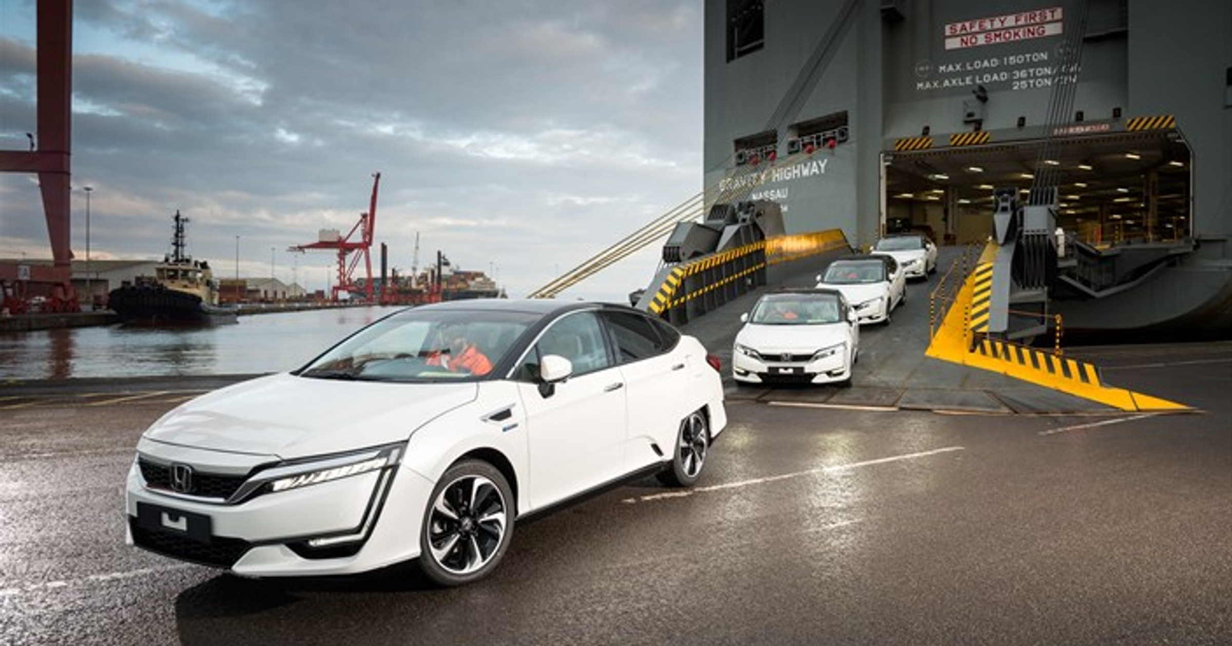 Hondy Clarity Fuel Cell przypłynęły już do Europy
