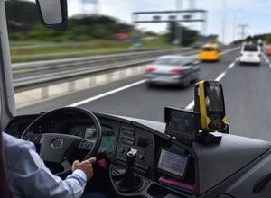 Sytuacja na rynku przewozów autokarowych nie napawa optymizmem. W Polsce brakuje kierowców i rozwiązań prawnych