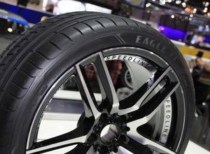 Genewa 2011: Goodyear z aktywnym bieżnikiem