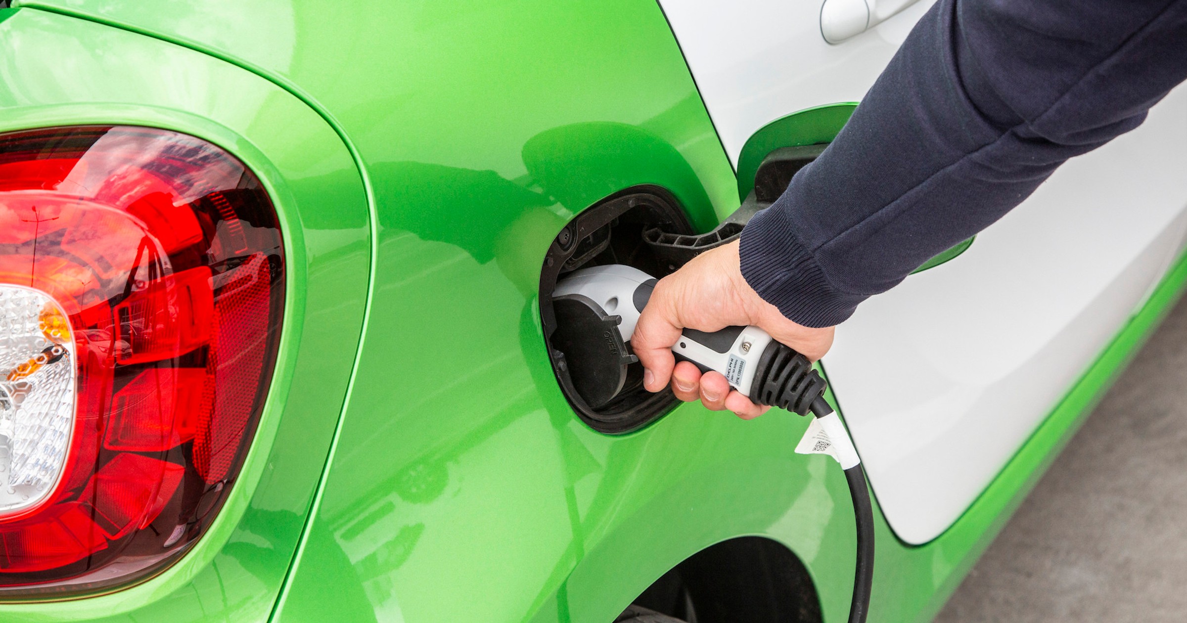 Małe auto na prąd z dopłatą? Poczekamy, zobaczymy!
