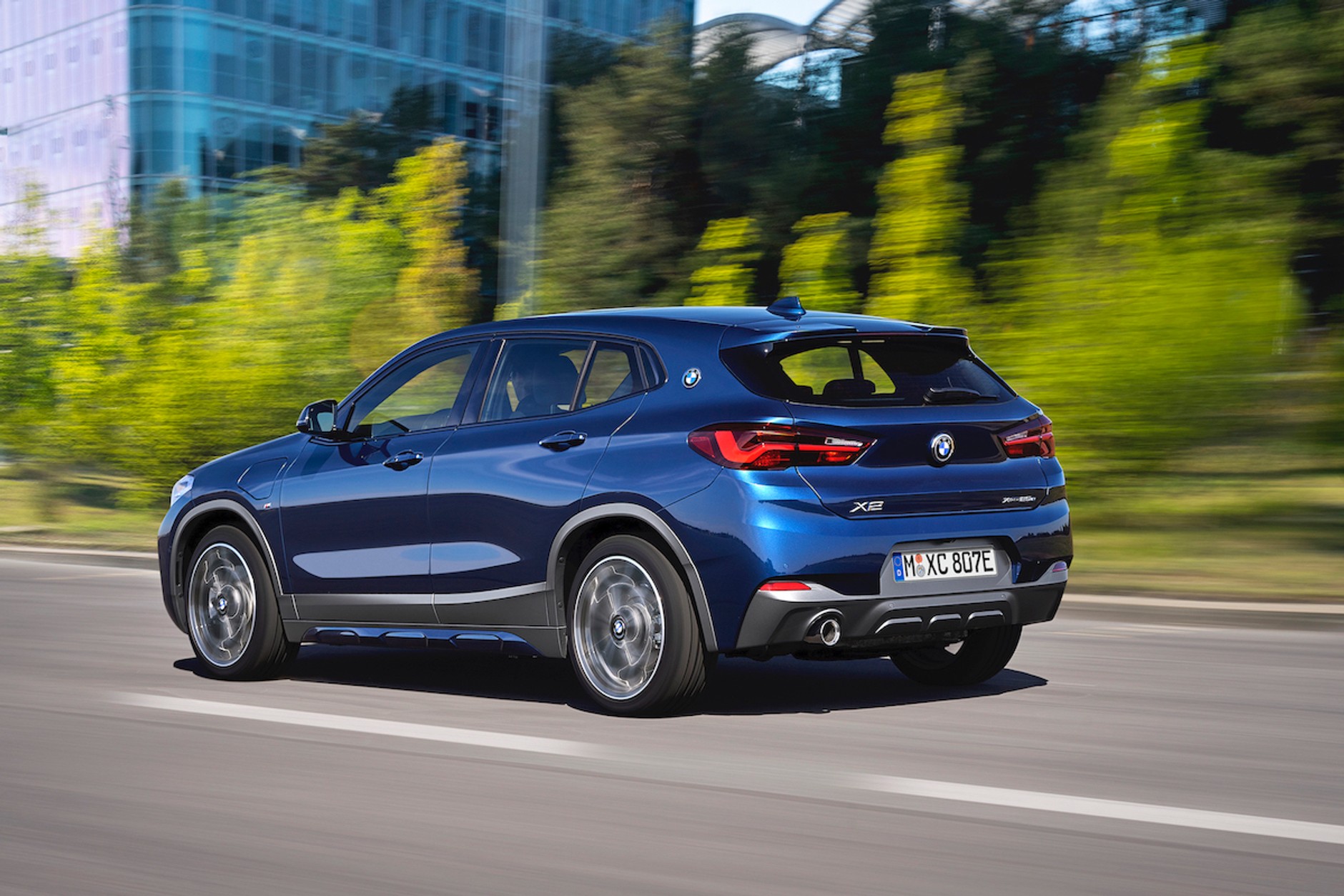 BMW X2  w hybrydowej wersji xDrive 25e