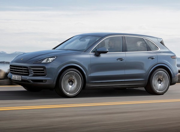 Porsche Cayenne - mniejsza masa, więcej wigoru