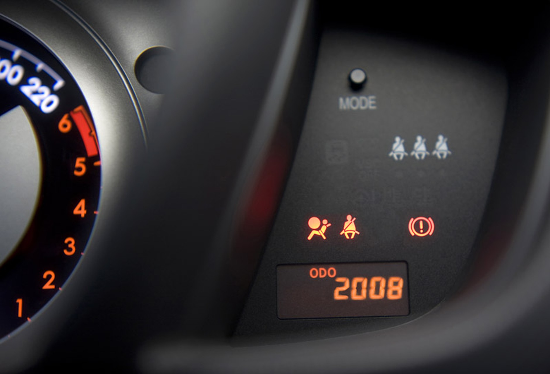 Paryż 2008: Toyota Urban Cruiser – miejski crossover z napędem 4x4 i nowym silnikiem 1,33 Dual VVT-i