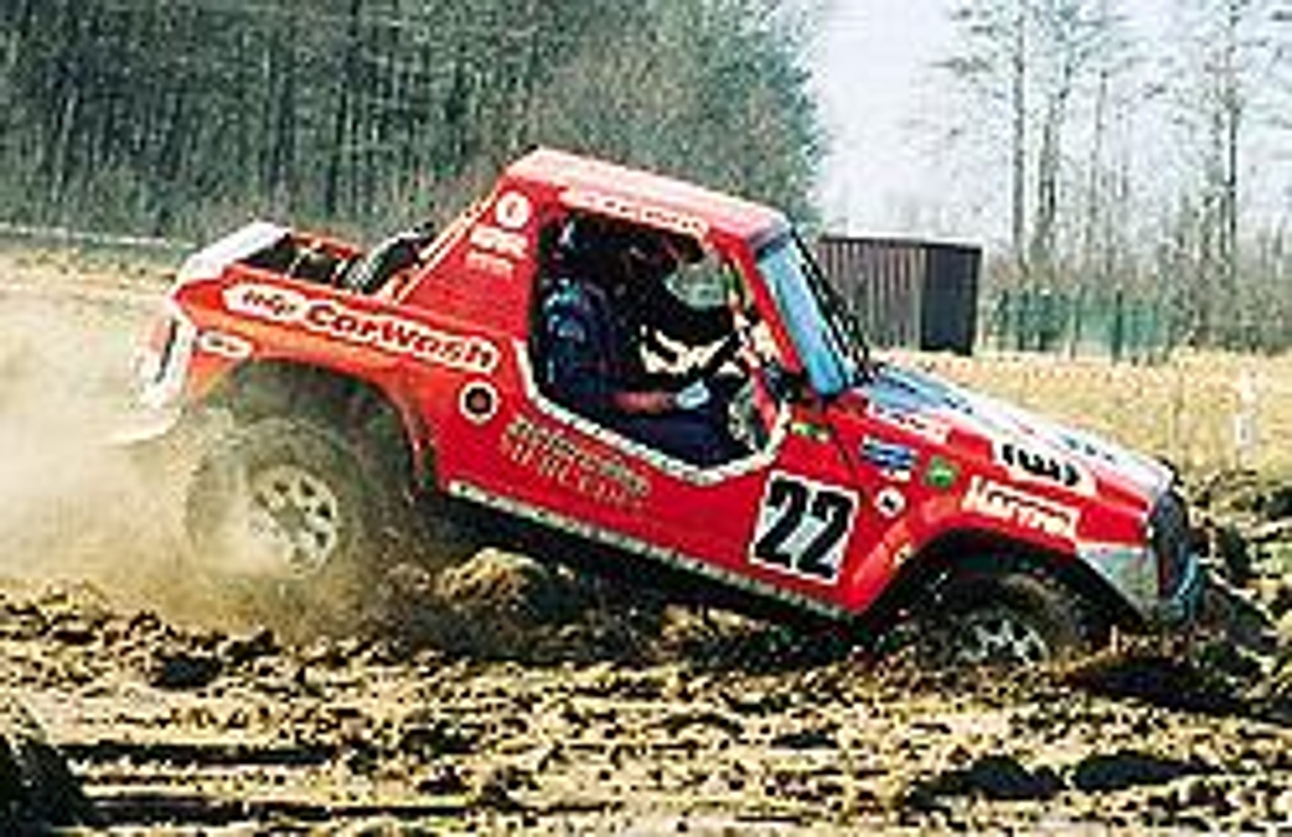 W wodzie, błocie i piachu