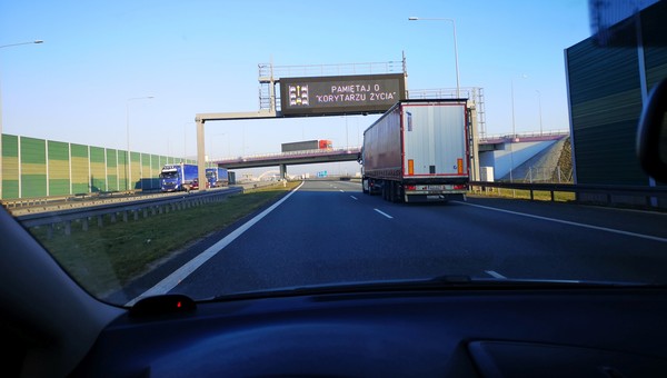 Autostrada A2 Warszawa - Łódź: na trzeci i czwarty pas ruchu jeszcze długo poczekamy
