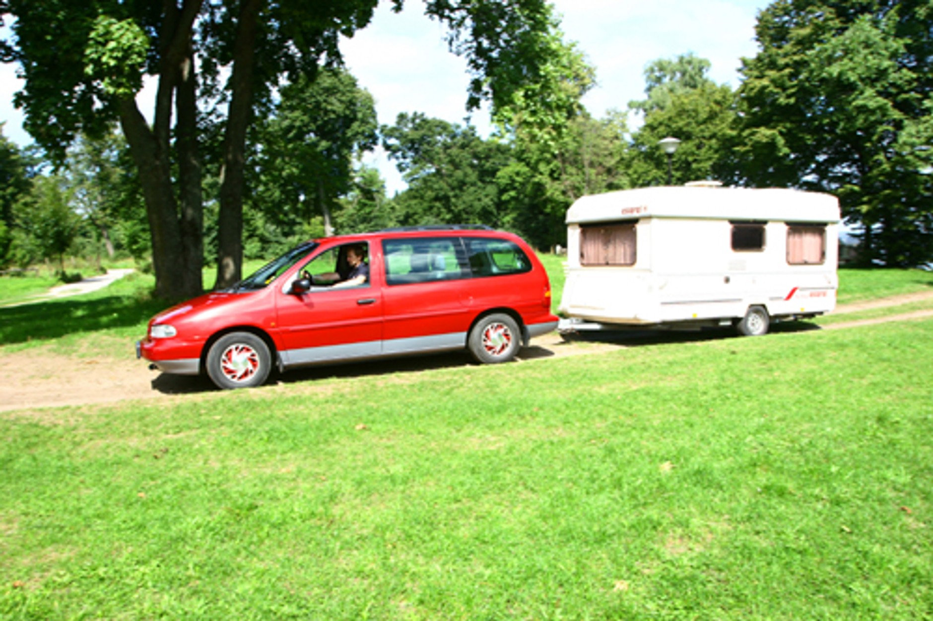Ford Windstar - Podróż w rozmiar ze XL