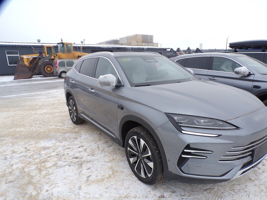 Jeden z zatrzymanych na granicy chińskich samochodów