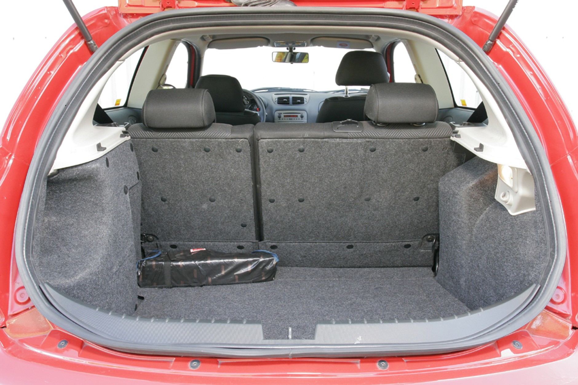 Nietuzinkowe auta kompaktowe - Już nie tak drogo, a wciąż stylowo, porównanie ciekawych używanych aut