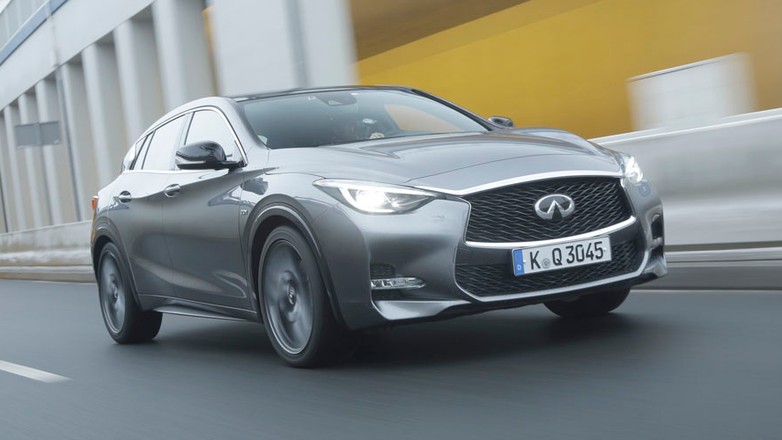 Infiniti Q30