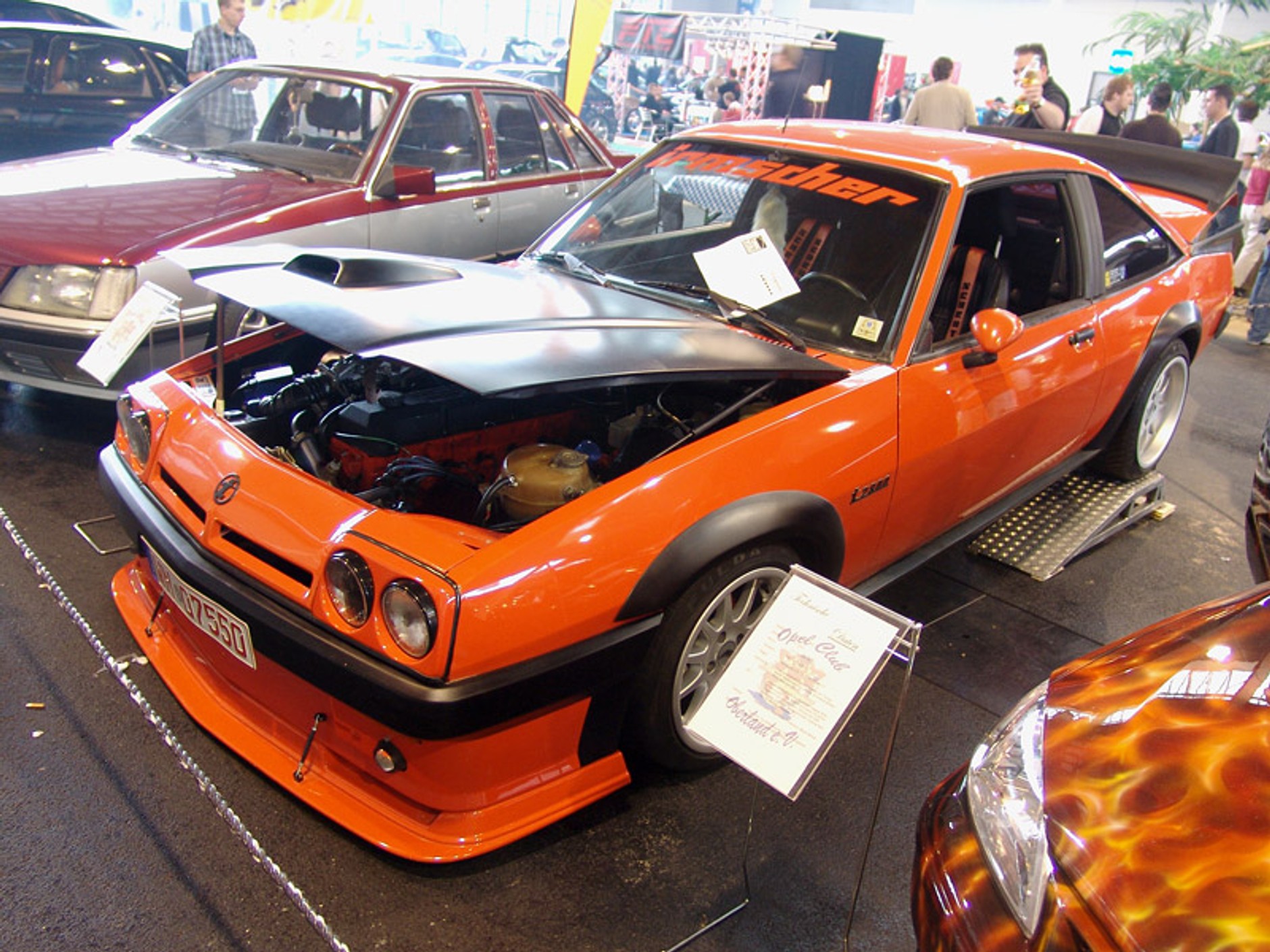 Tuning World Bodensee 2007: dziewczyny i samochody (fotogaleria)