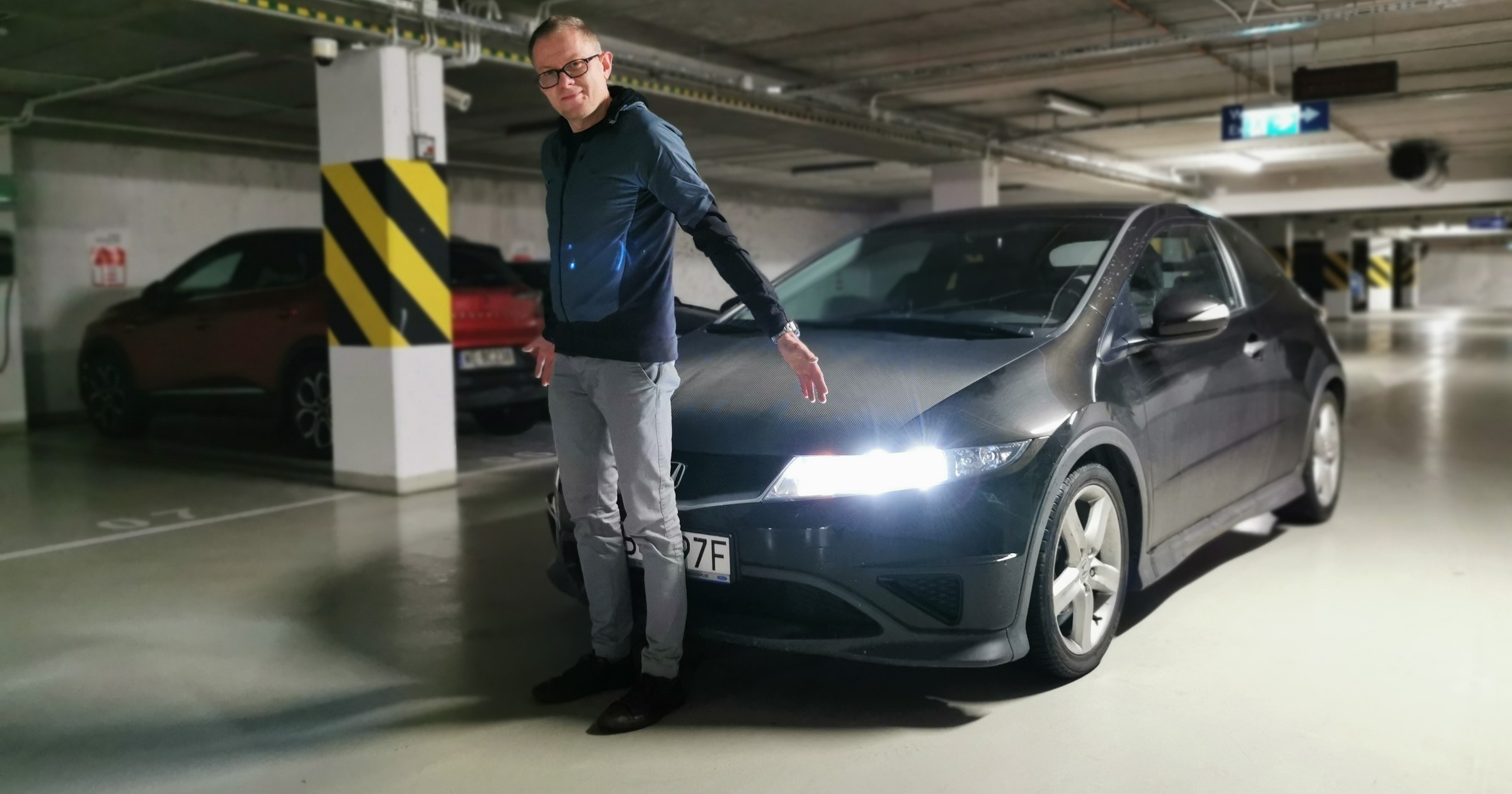Auto z zamontowanymi retrofitami LED