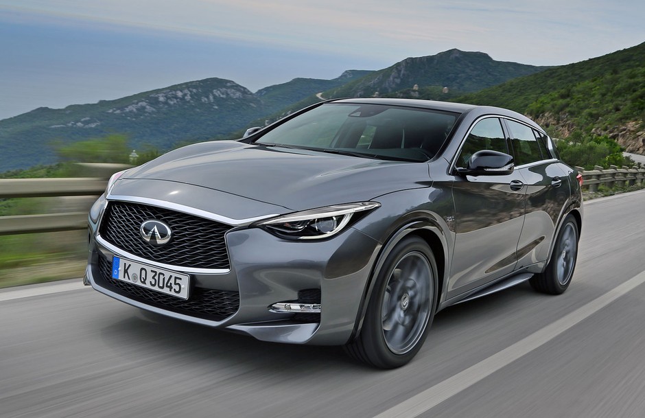 Infiniti Q30: rozpoczęto produkcję seryjną