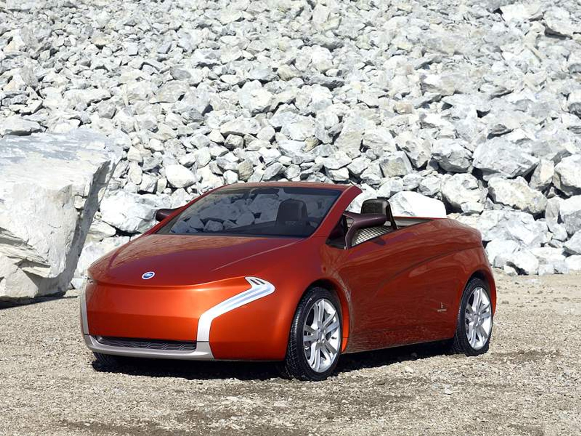 Bertone: kryzys w centrum designu