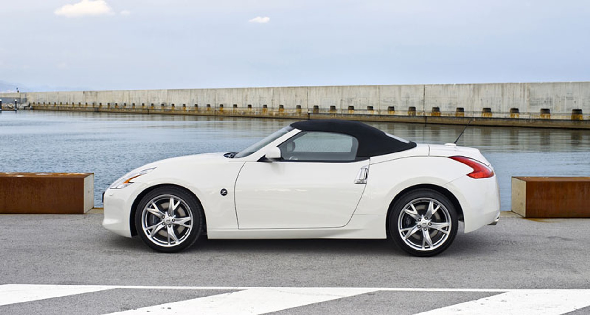 Zobacz jak się zmienił Nissan 370Z