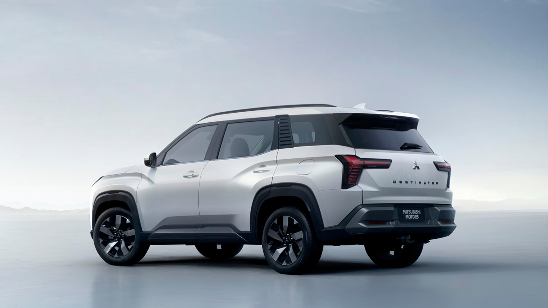 Mitsubishi Destinator, czyli 7-osobowy SUV na rynki azjatyckie