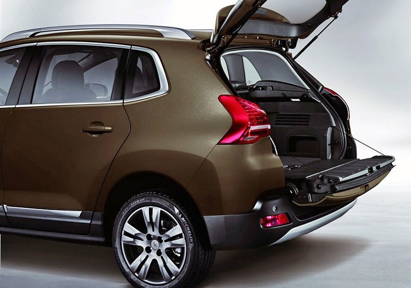 Zmodernizowany Peugeot 3008 w Kantonie