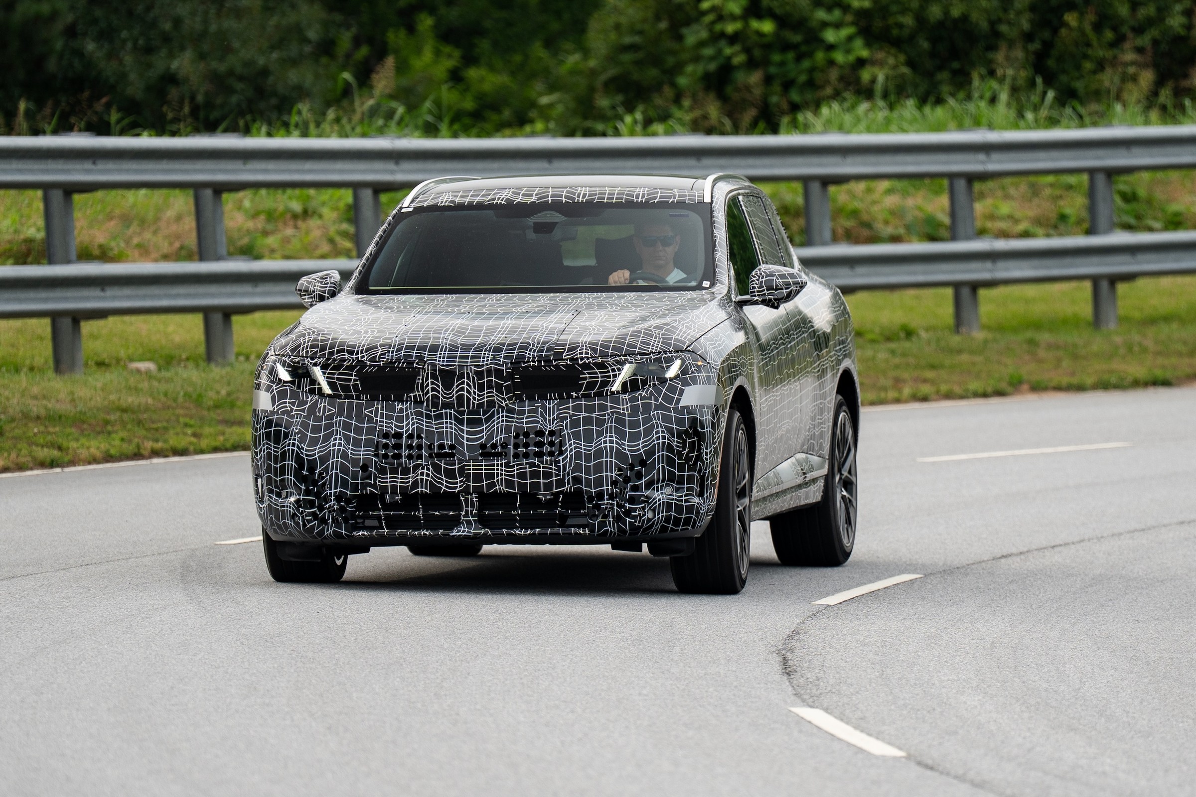Nowe BMW X5 przed premierą. Zaskoczy różnorodnością napędów