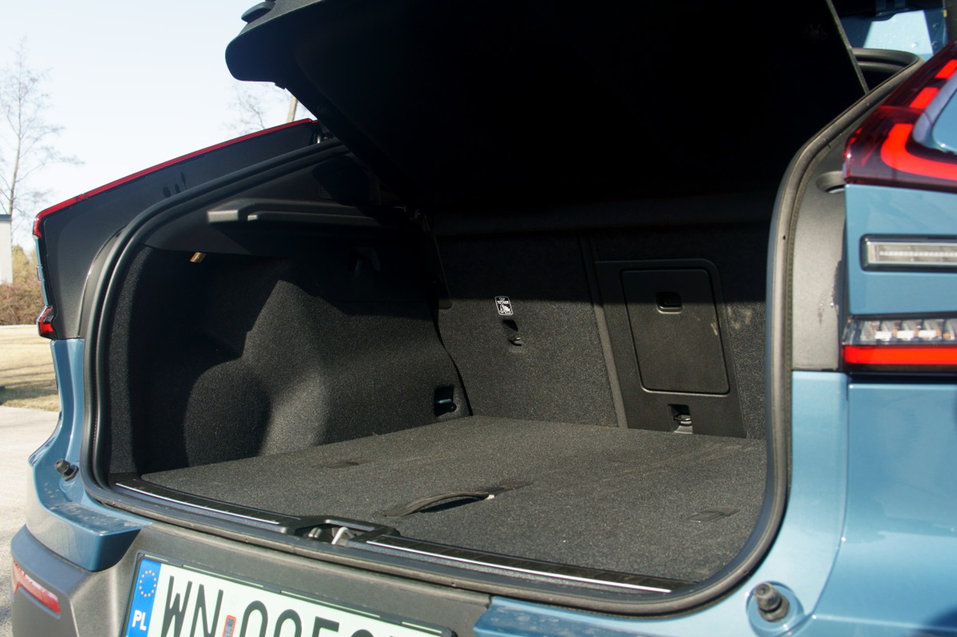 Volvo C40 Recharge P8