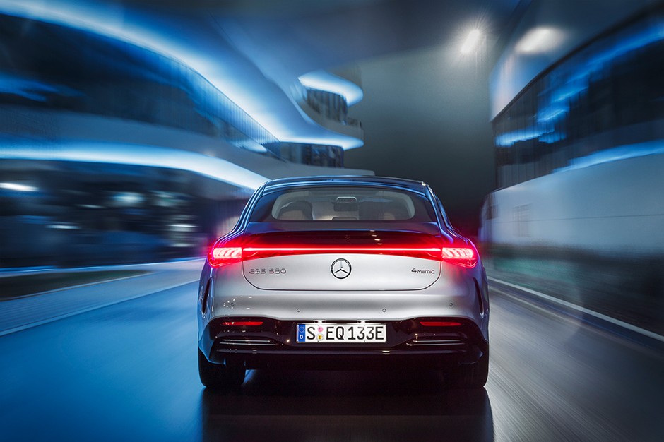 Mercedes-EQS