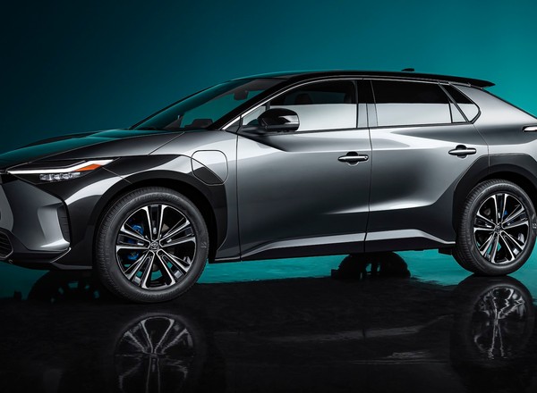 Toyota bZ4X Concept – elektryczne wejście