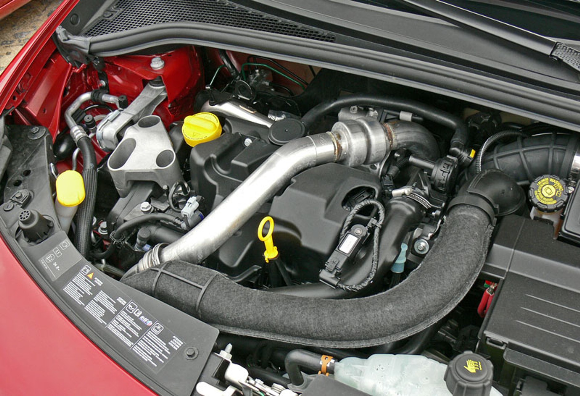 Renault: nowe Clio wkracza do salonów w Polsce (ceny)