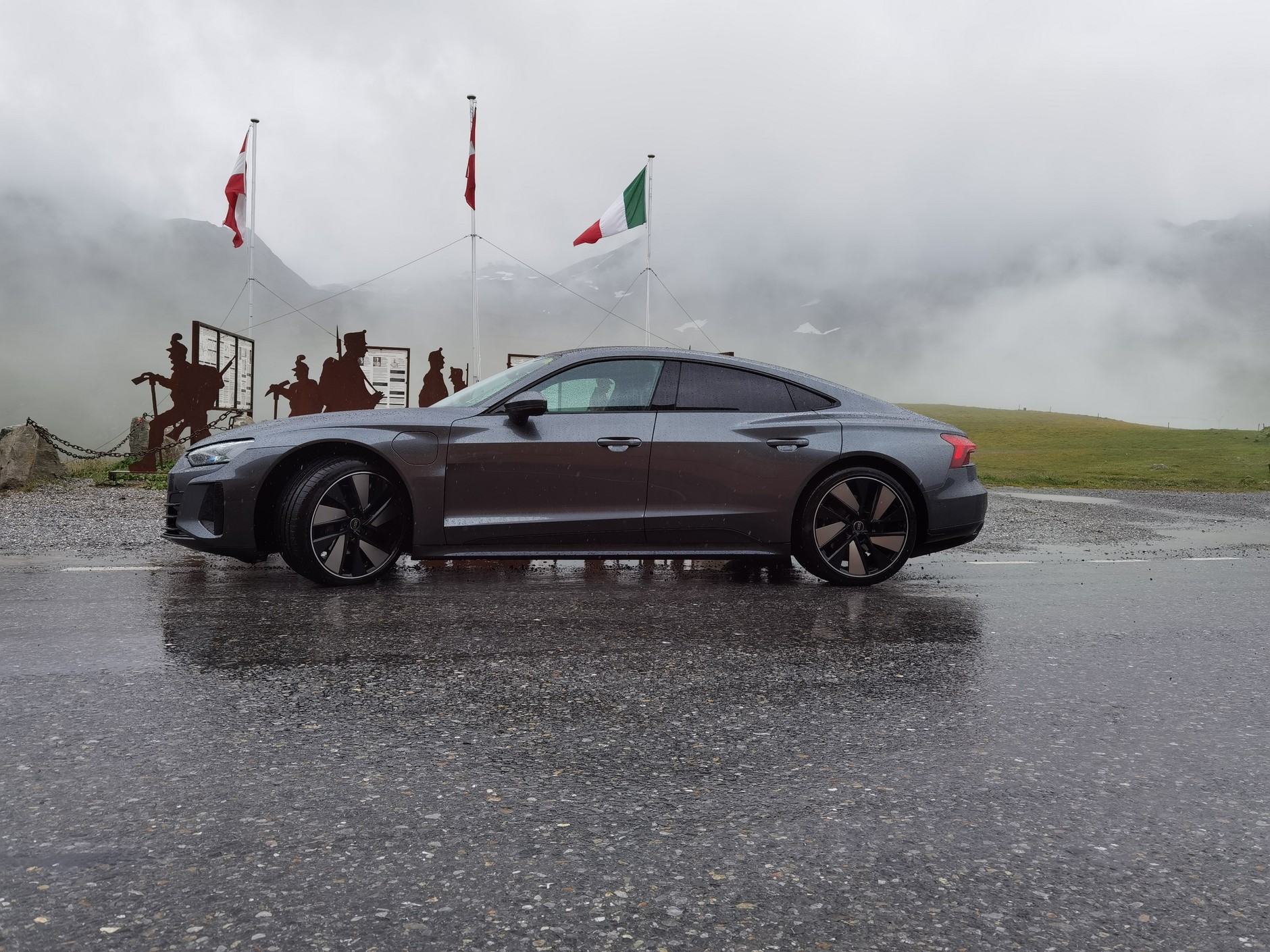 Elektromobilność Alpy Audi e-Tron S Audi e-Tron GT Porsche Taycan