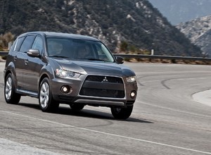 Mitsubishi Outlander - Kolejna generacja trafia do salonów