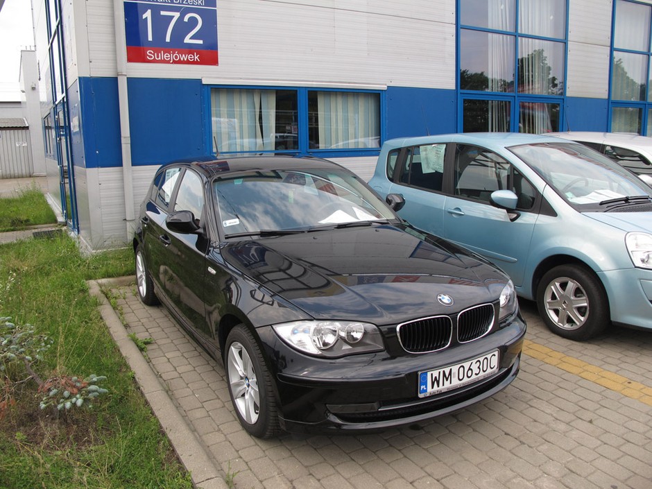 Szukamy auta z ogłoszenia. Czy trudno znaleźć dobre BMW?