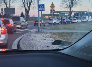 Kilometrowe kolejki po paliwo. Już nie tylko przy granicy z Ukrainą