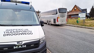 Kontrola autokaru z dziećmi zakończyła się interwencją policji. Wezwała ją ITD