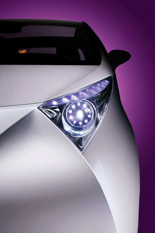 IAA Frankfurt 2007: Toyota iQ – jeszcze mniejsza niż Aygo