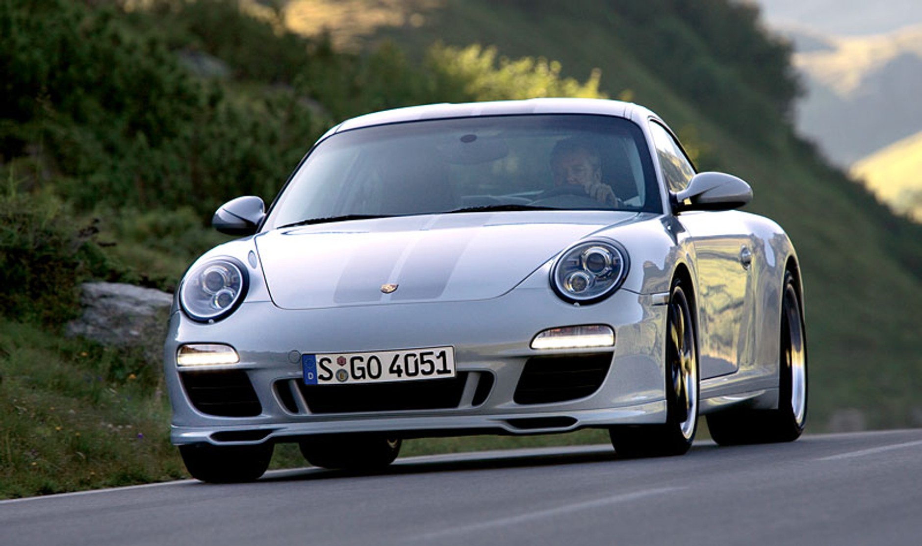 Porsche 911 Sport Classic: Retro-Carrera S pro 250 vyvolených