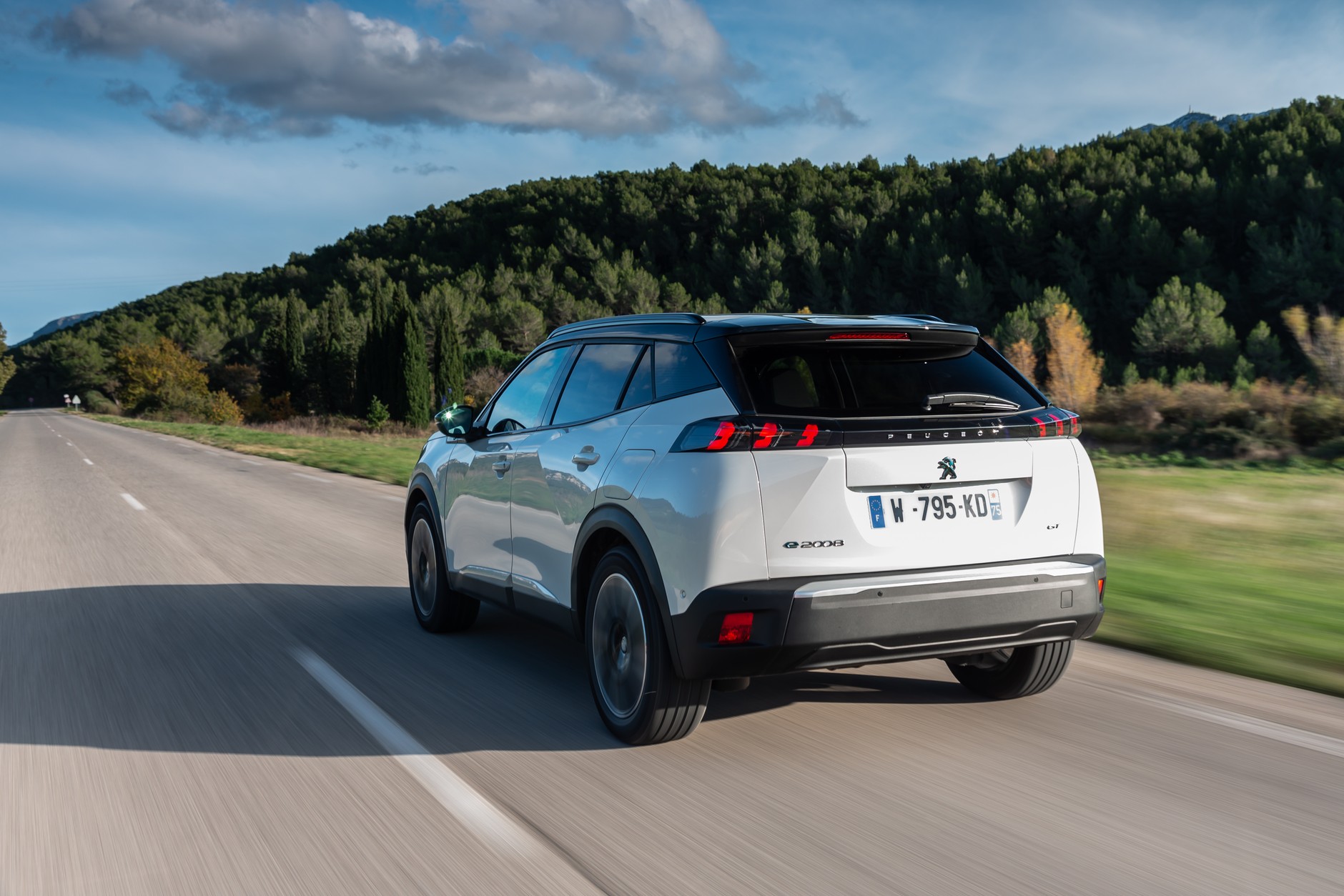 Nowy Peugeot 2008 – wersja elektryczna