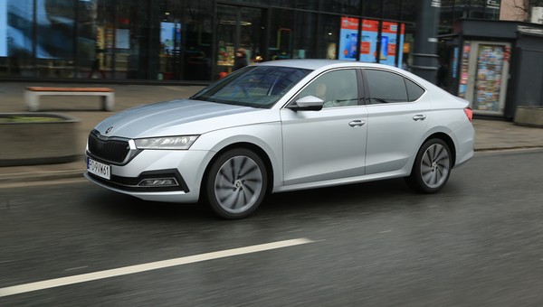 ŠKODA OCTAVIA 1.5 TSI m-HEV 2022 4. generacja