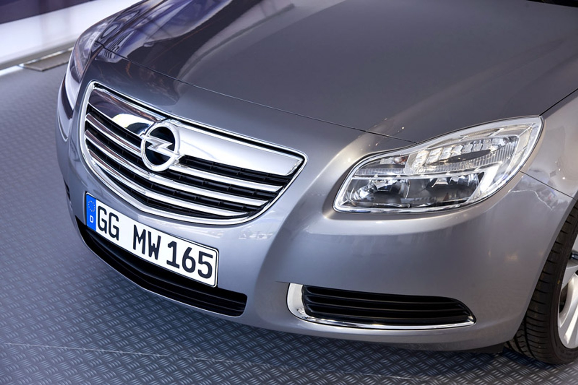Opel Insignia: pierwsza statyczna prezentacja