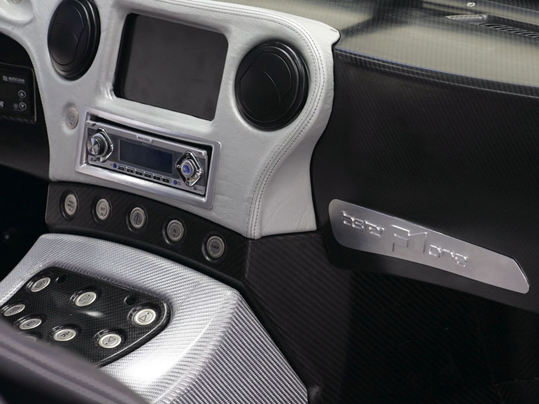 Weber Faster One: brzydkie superkaczątko