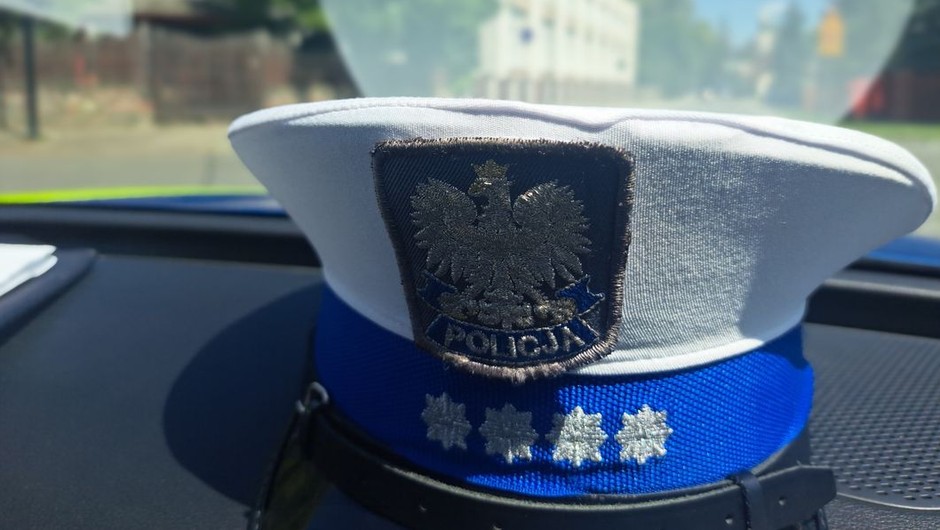 Obraz pochodzący z serwisu https://bielsk-podlaski.policja.gov.pl/po6/aktualnosci/96621,ZA-SZYBKO-W-TERENIE-ZABUDOWANYM.html