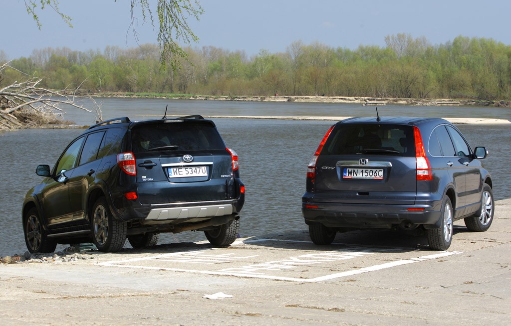 Czy istnieją auta dobre na wszystko? Toyota RAV4 kontra Honda CR-V