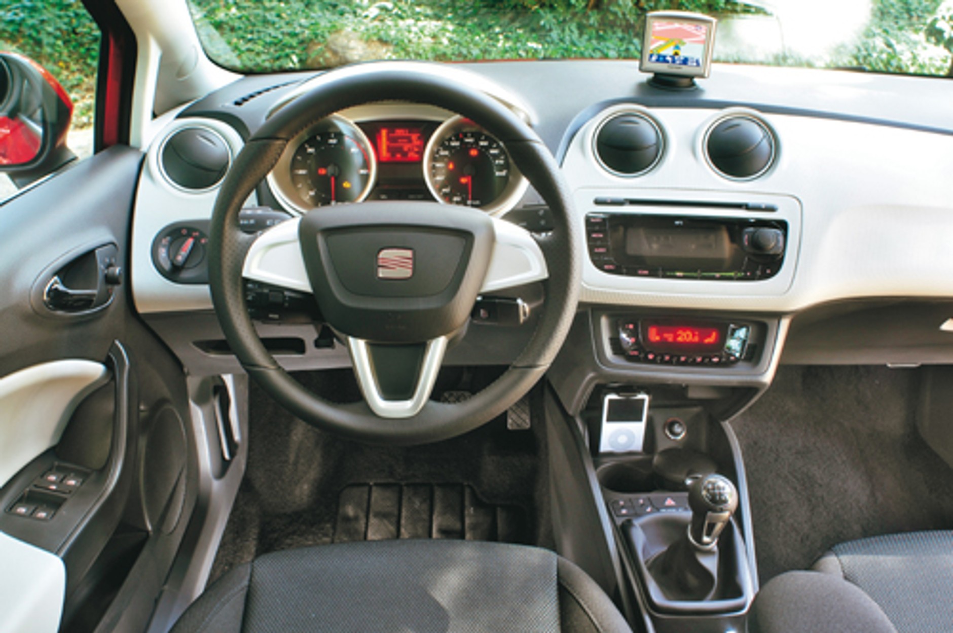 Nowa Ibiza - Seat wychodzi na prostą