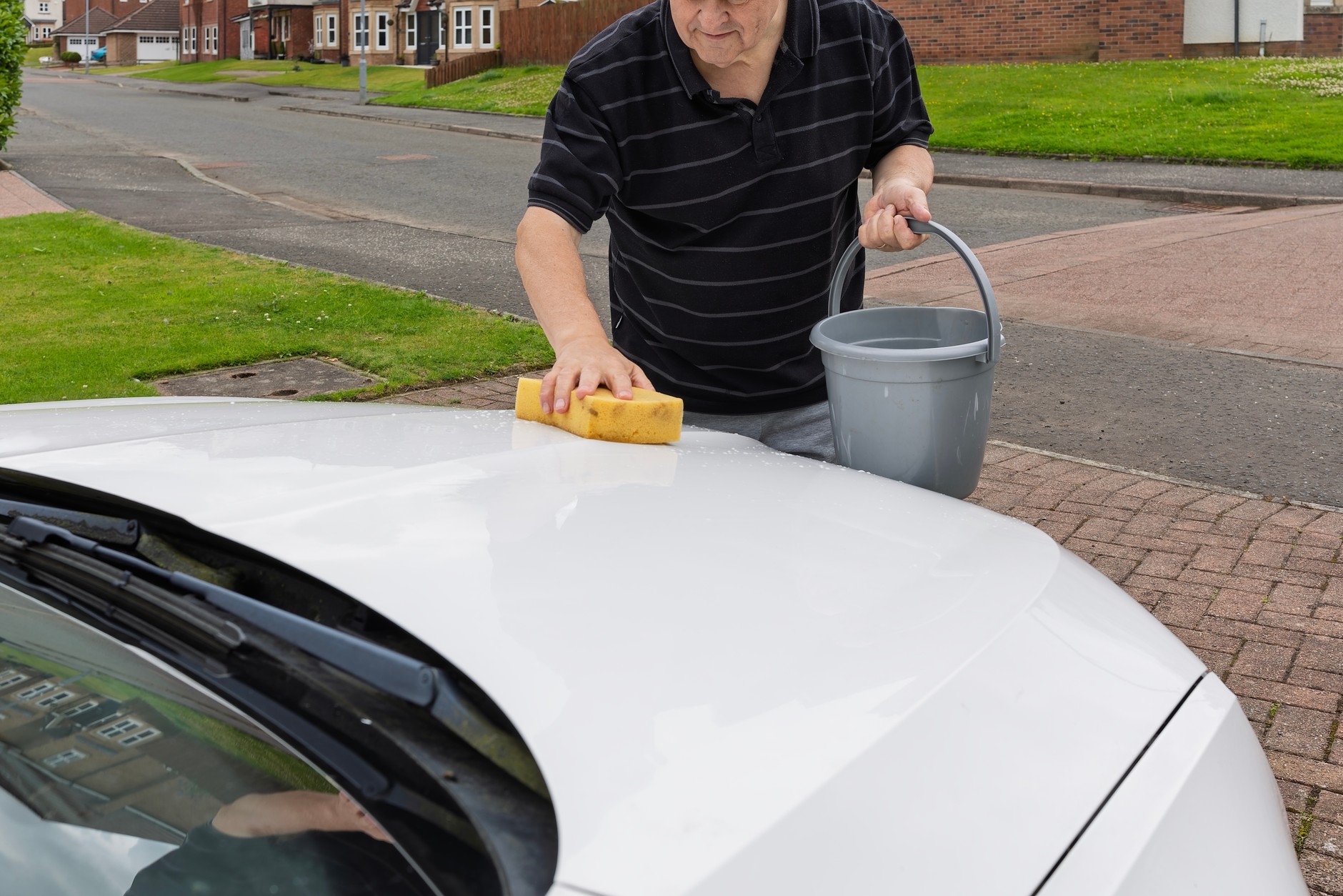 Mycie samochodu pod domem