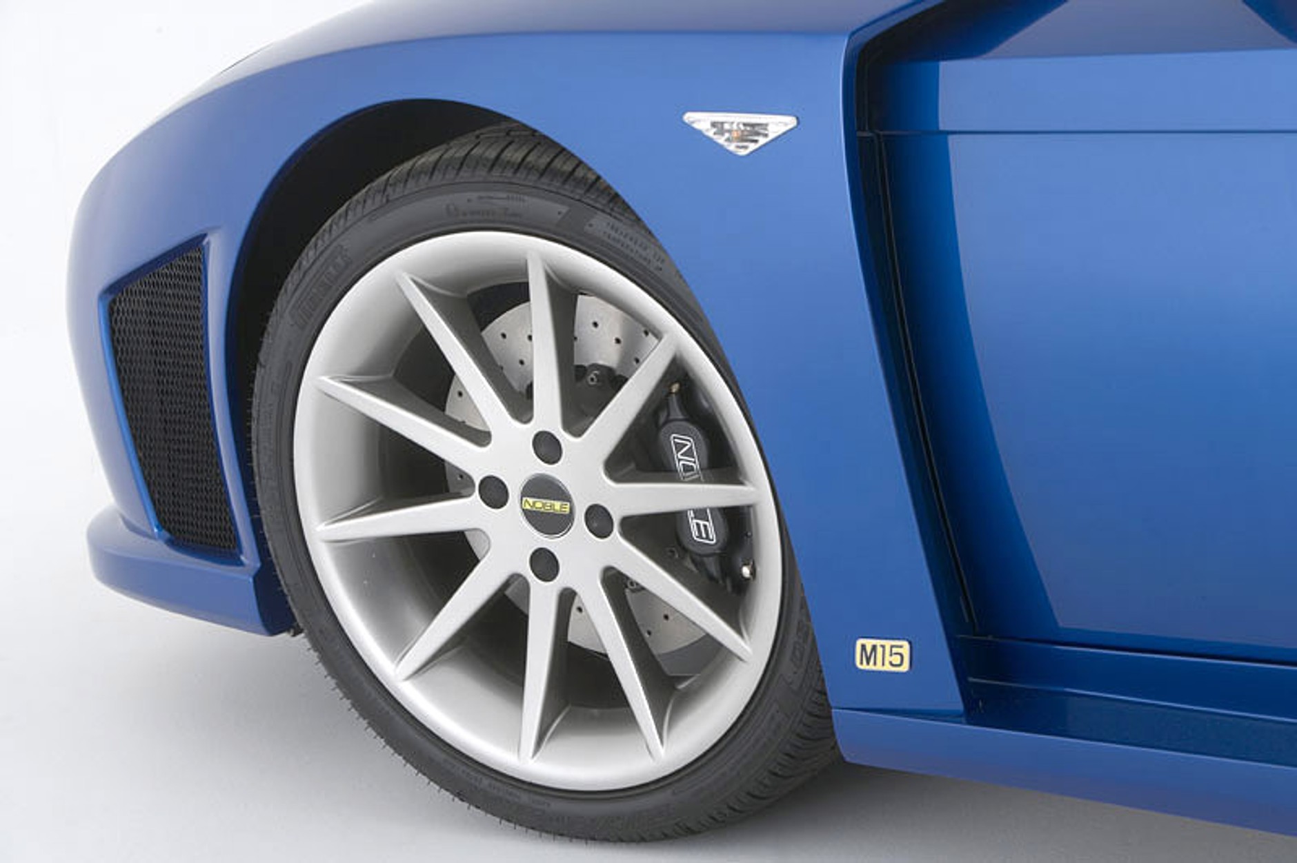 Noble M15: 500 brytyjskich folblutów