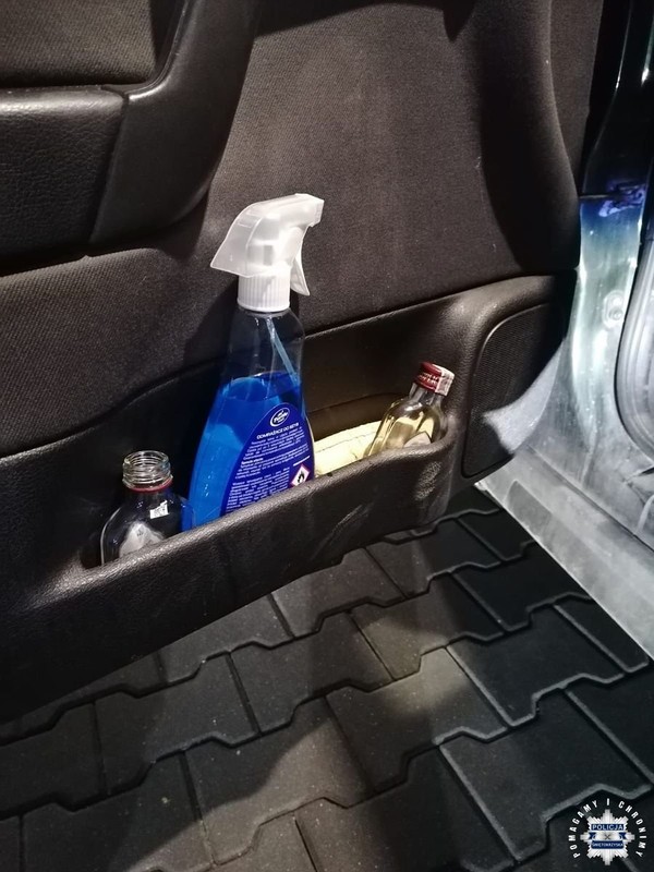 Kontrola trzeźwości na S7. Kierowca wydmuchał trzy promile