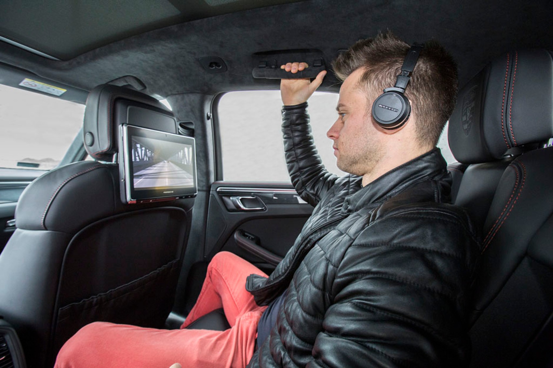 Porsche Macan Turbo - o 10 proc. mocniejsze i droższe