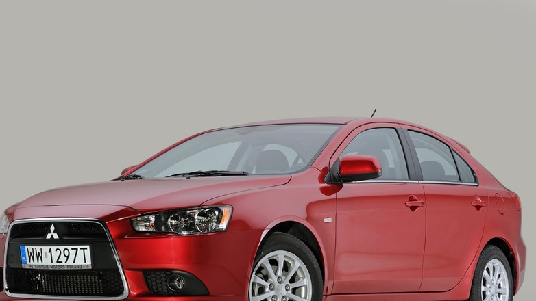 Mitsubishi Lancer 2012: krótszy spojler i...
